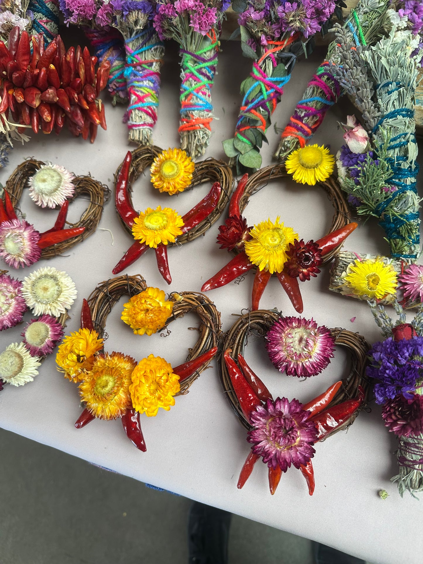 4” Heart Straw Flower Grapevine Chile Wreath